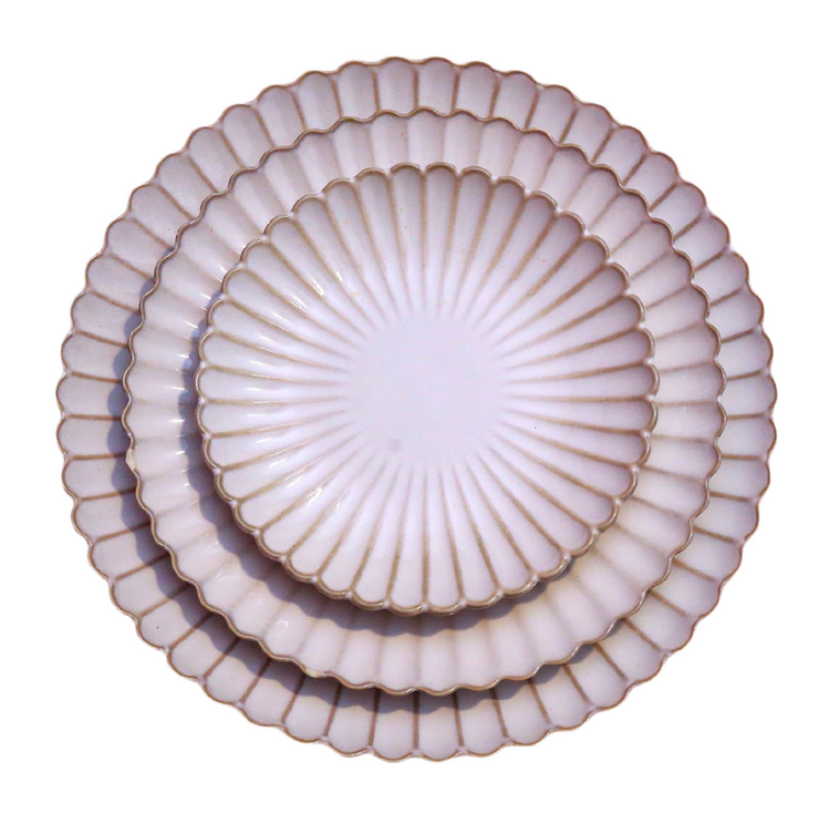 Shell 🐚 shaped plate set