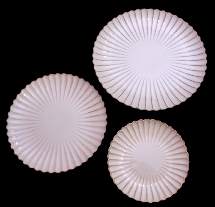Shell 🐚 shaped plate set