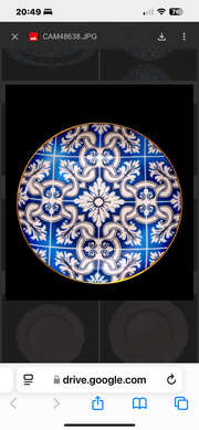Blue pattern dinner & side plates